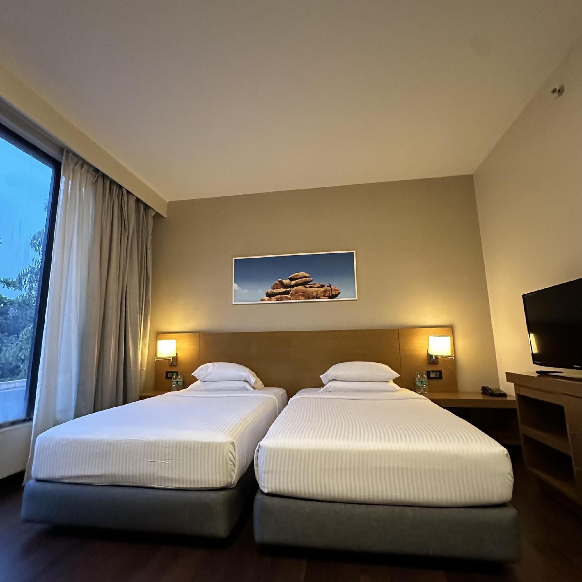 Hyatt Place Хампи Екстериор снимка